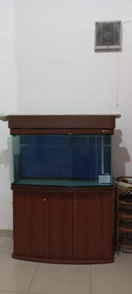 Aquarium Besar merk Boyu