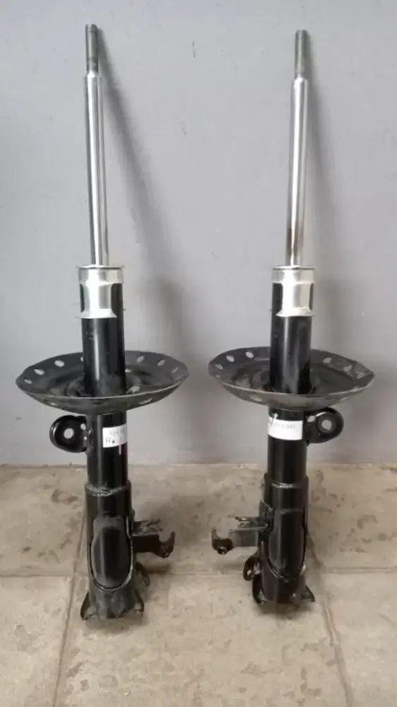 Shock Breaker depan Honda BRV 2019