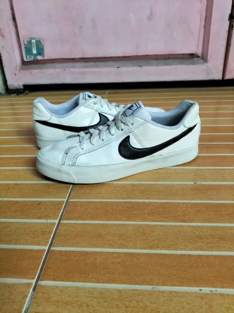 Nike Court Royal uk.40 ori second