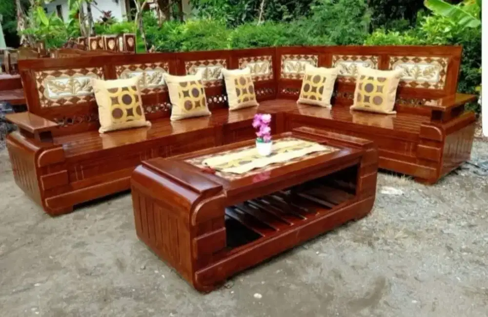 Kursi sudut minimalis ukir Jepara