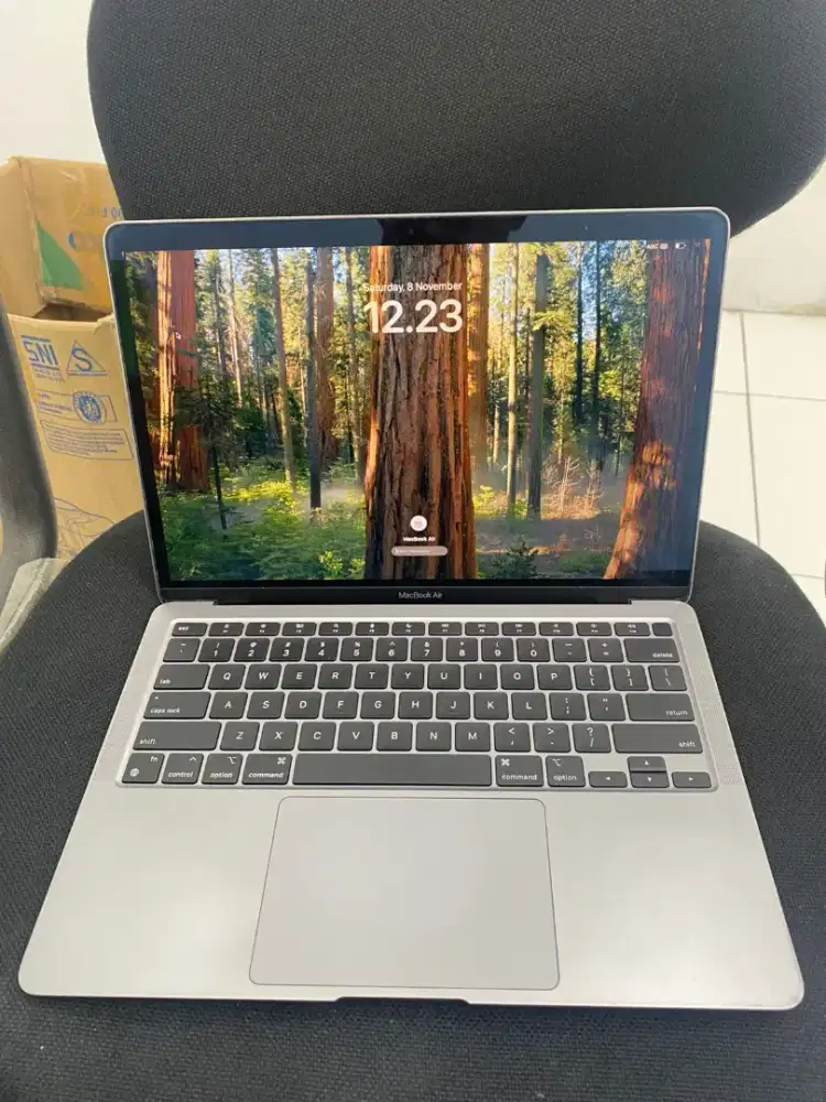Macbook Air M1 8/256GB Ibox