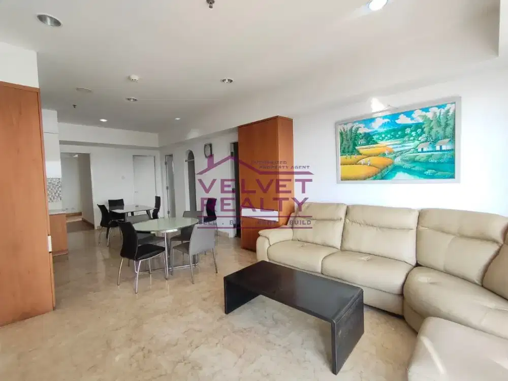 Dijual Apartemen The Royale Springhill Kemayoran 3+1BR Luas 196m2 #VR303