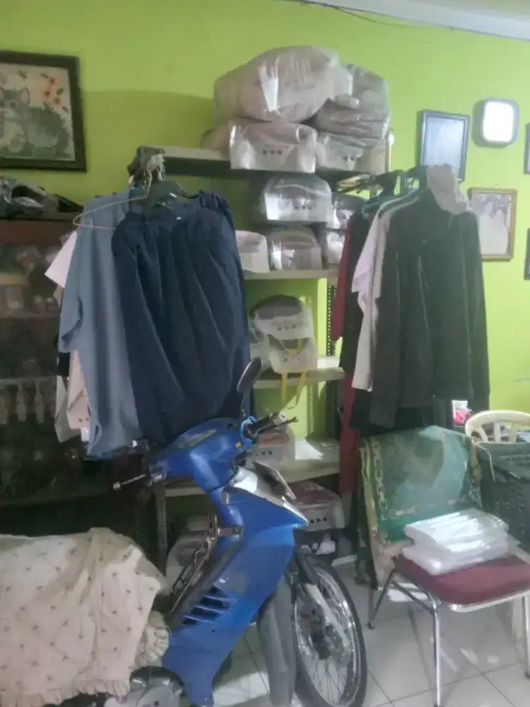 dicari karyawan untuk laundry bagian seterika
