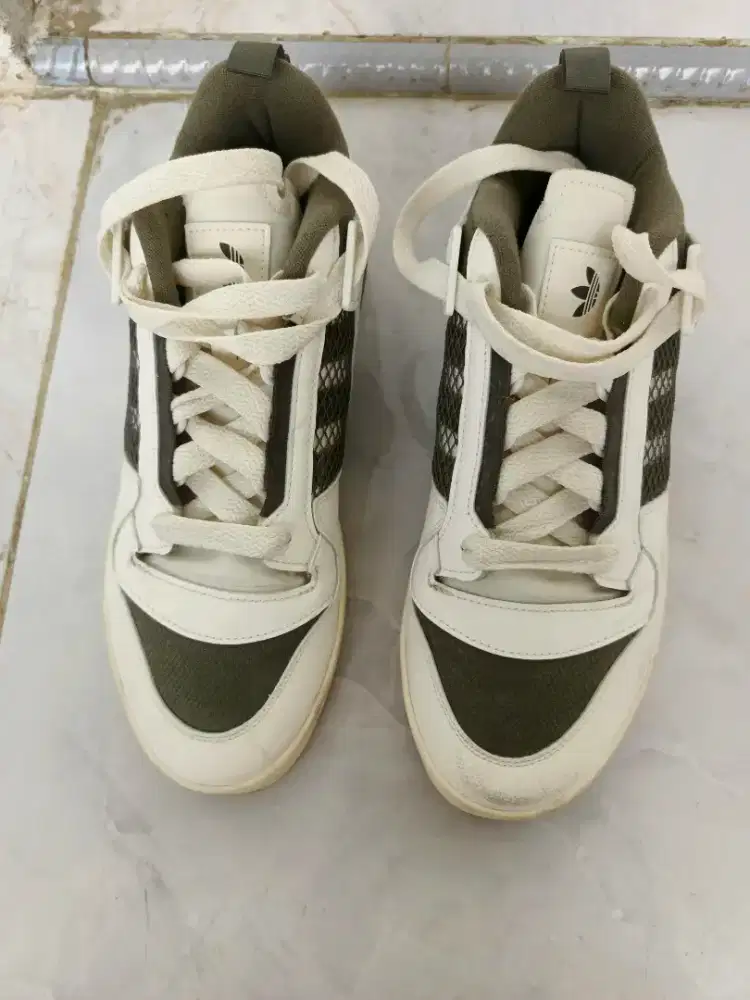 Sepatu original adidas