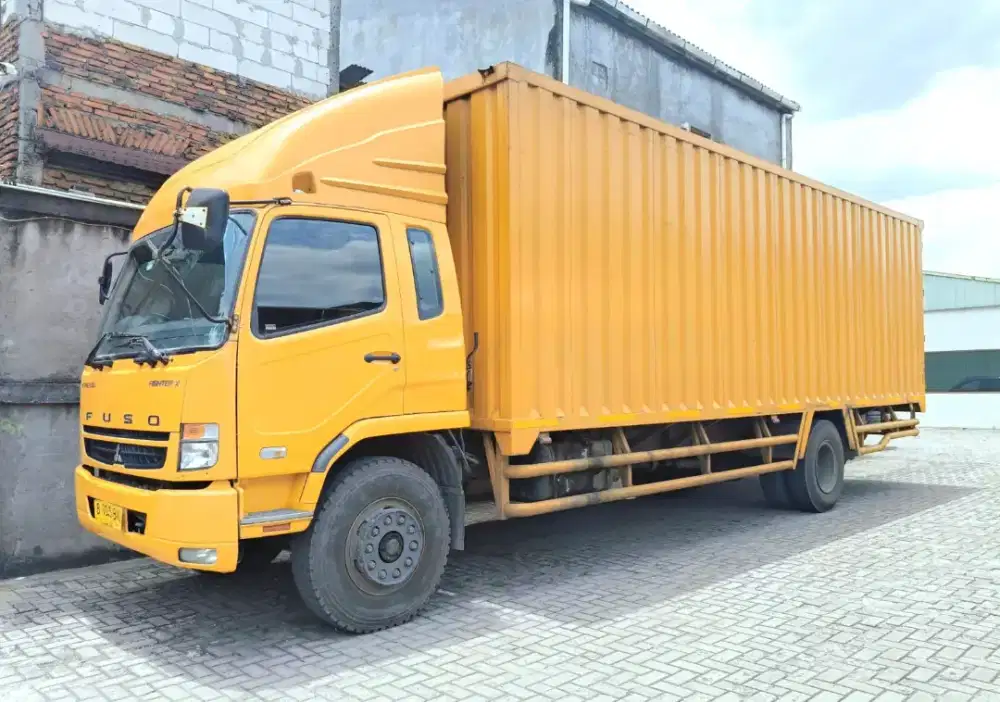 MULUS+banBARU MURAH Mitsubishi Fuso engkel 4x2 FM 65 SL box besi 2023