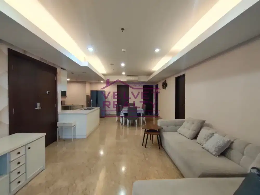 Disewakan Apartemen Royale Springhill Kemayoran 3+1BR Luas 196m2 #VR1138