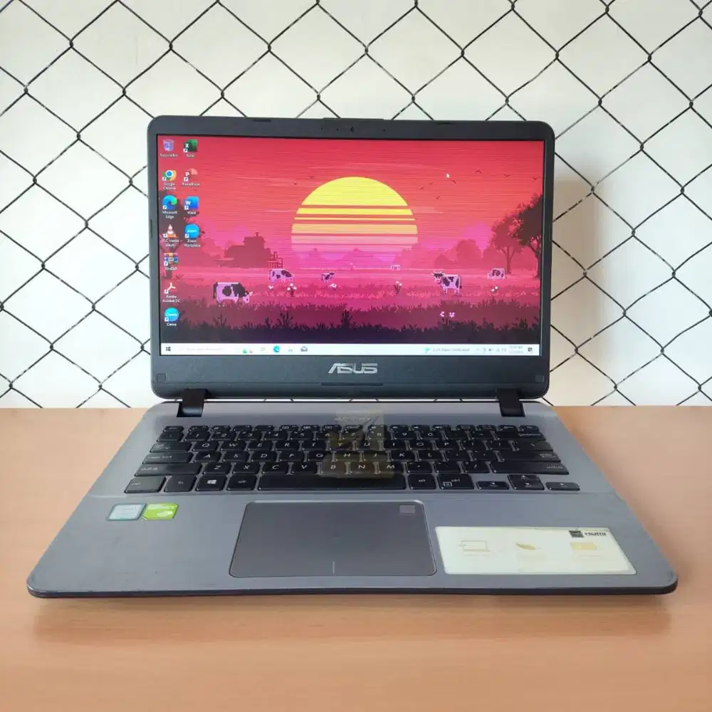 ASUS Vivobook X407UF / i5-8250U / 8GB / SSD 256GB / NVDIA / WIN 10
