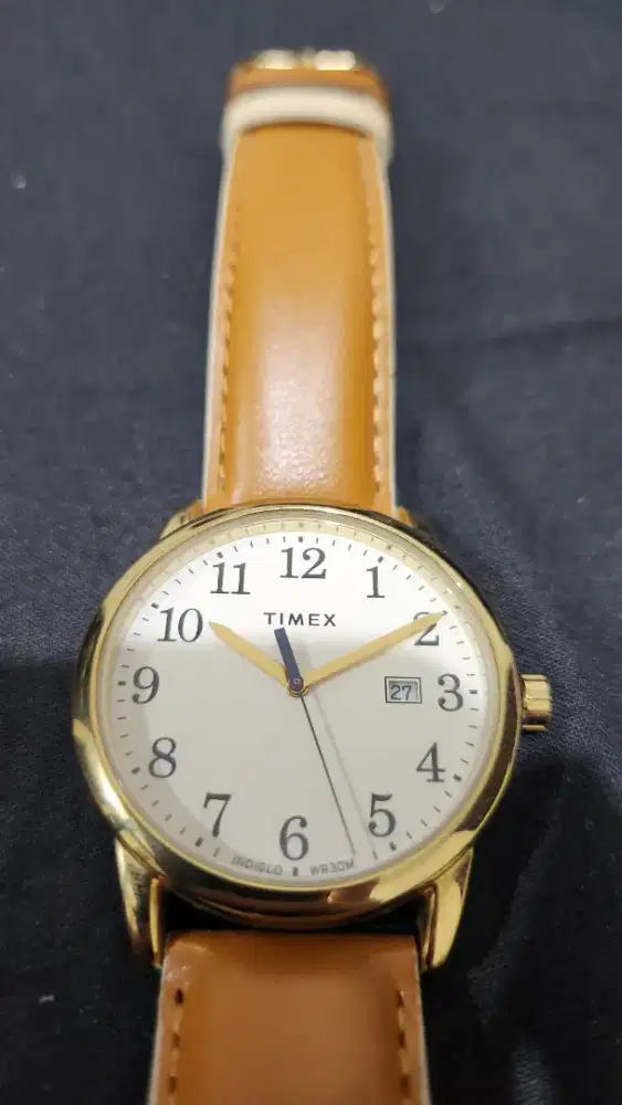 Jam Timex Easy Reader TW2R62700