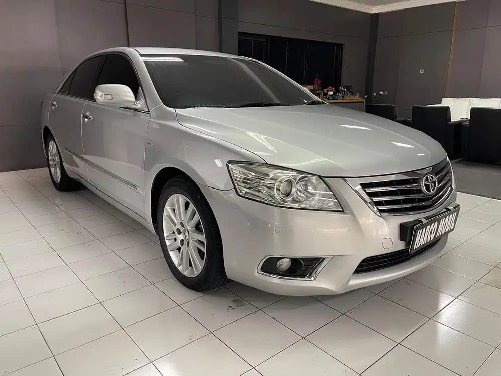 Toyota Camry V 2.4  a/t 2010