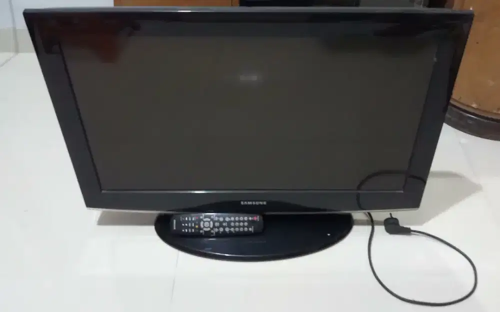 TV LCD 32 inch Samsung
