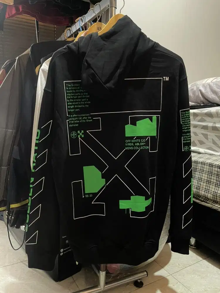 OFF WHITE HOODIE