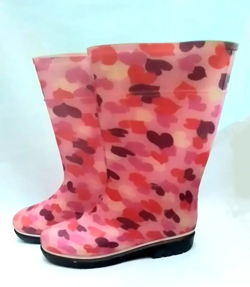 Sepatu boot beli blum pernah dipakai