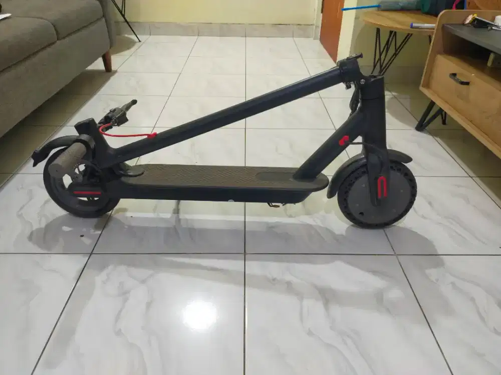 Skuter listrik mirip mijia