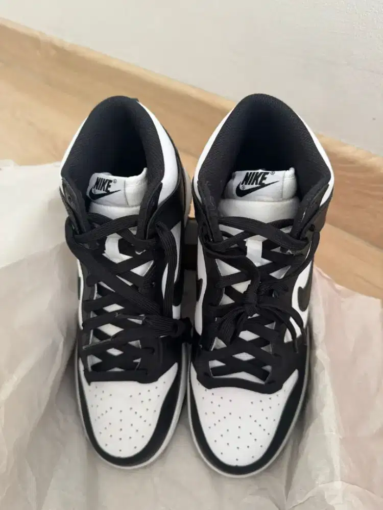 Sepatu NIKE DUNK HI RETRO PANDA