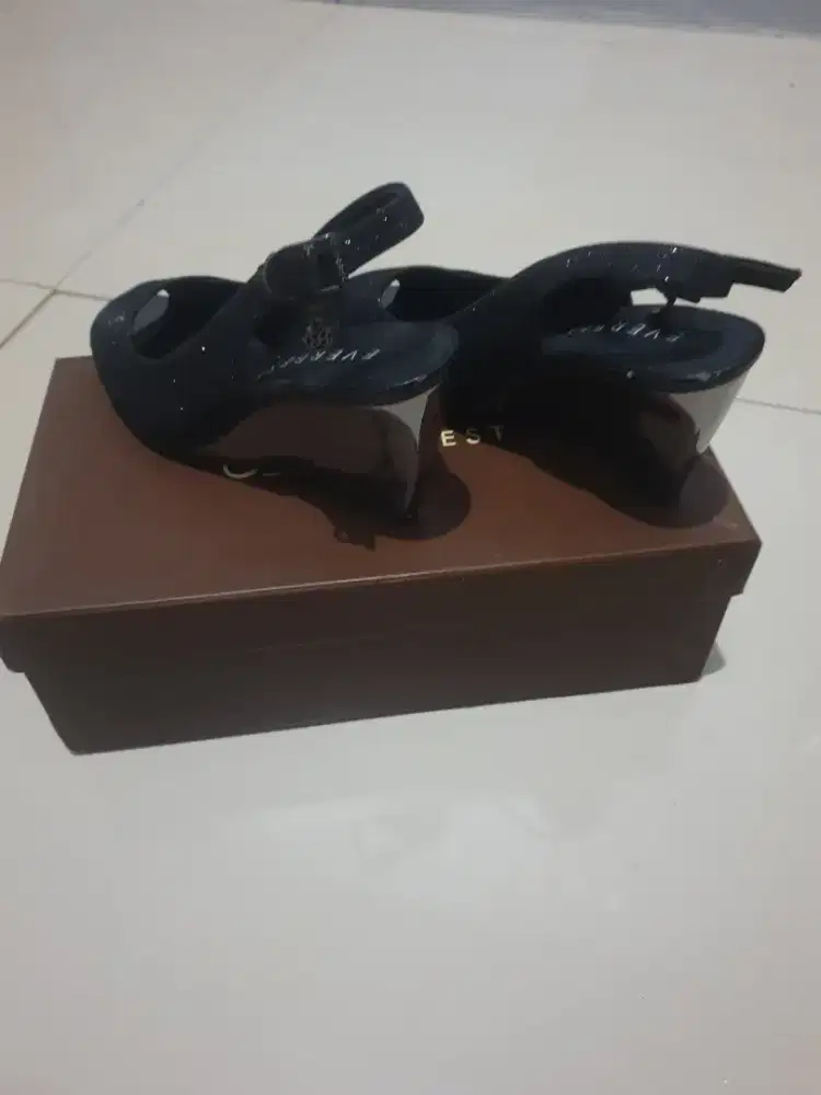 Heels Everbest jual murah