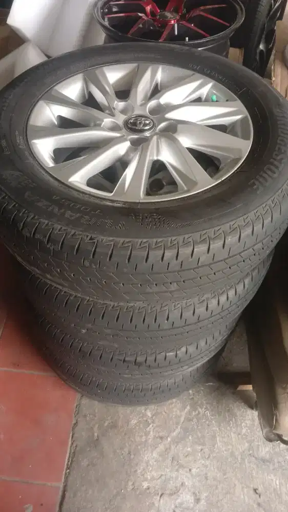 Velg original zenix type G ring 16 ban brigestone 205 65 16 thn 2023