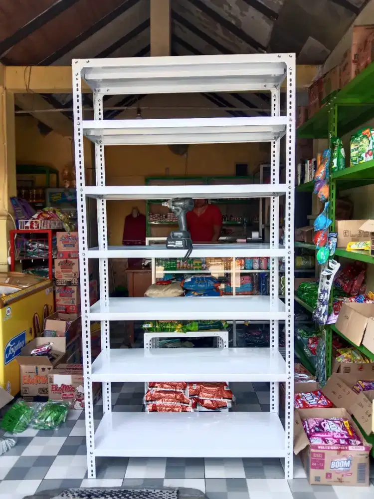 RAK BESI SIKU LUBANG