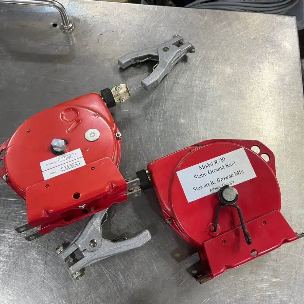 Stewart R. Browne Retractable Static Grounding Reels
Gulungan Statis