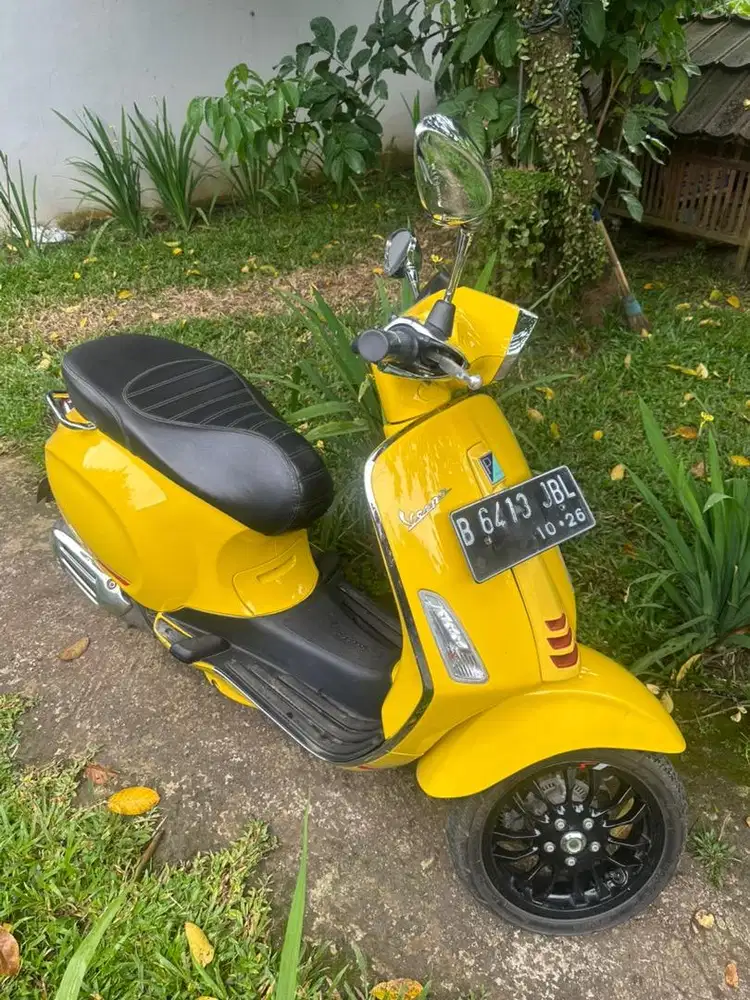 Vespa Sprint 2021