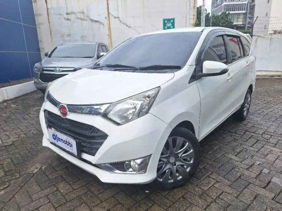 LOW DP Daihatsu Sigra 1.2 R Bensin-AT 2016 2ZD