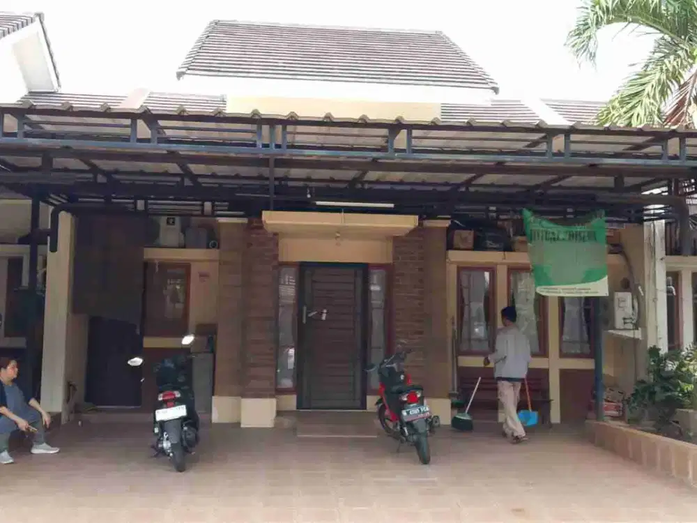 Dijual Rumah Grand wisata