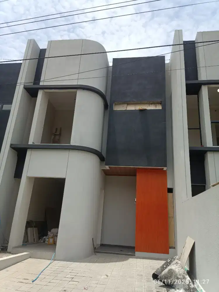 Rumah Baru Dua Lantai Di Kopo permai