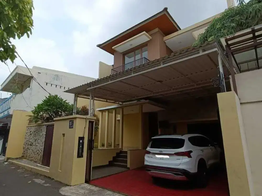 RUMAH MEWAH PRIVATE POOL DI KEMANG III JAKARTA SELATAN