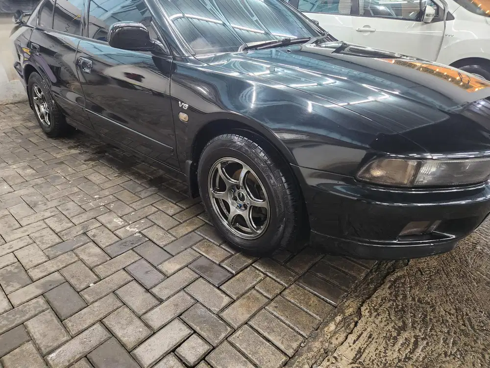 Mitsubishi Galant 2000 Bensin