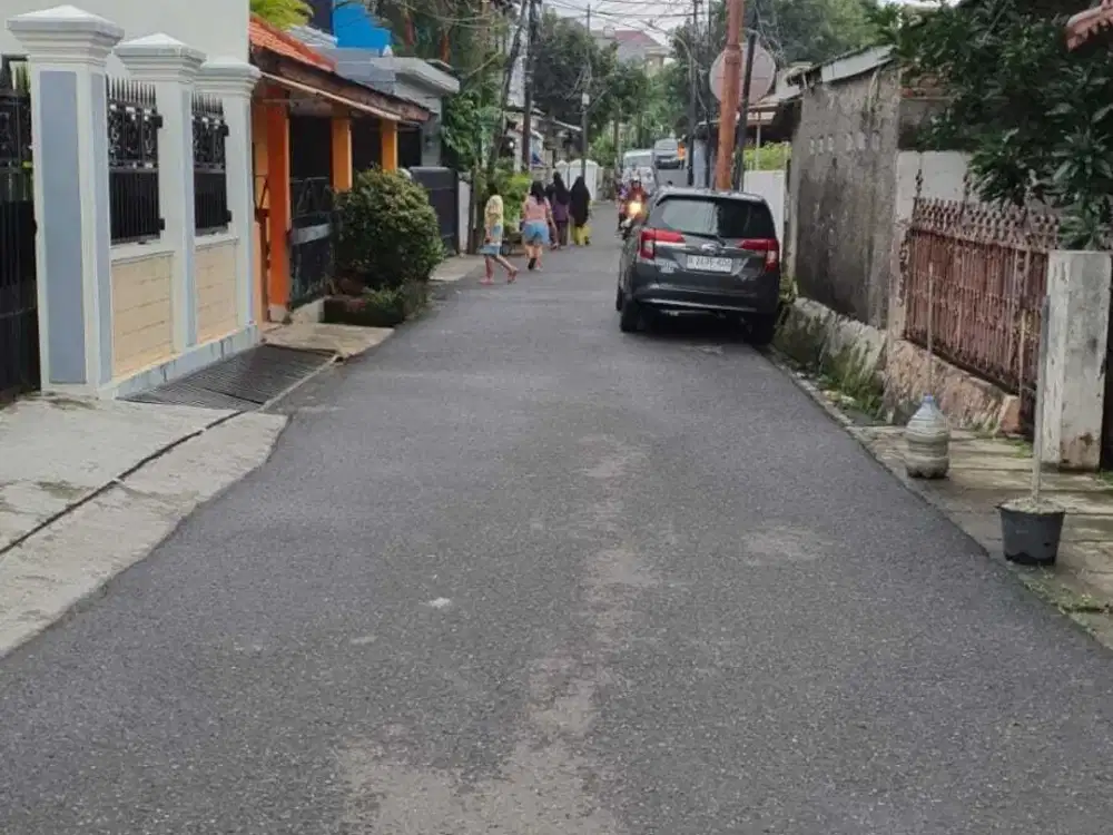 Jual  Murah Tanah Rumah di Cipete jl abuserin luas 641m2 super murah