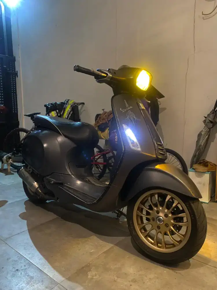 Vespa Sprint | GET abs 2018