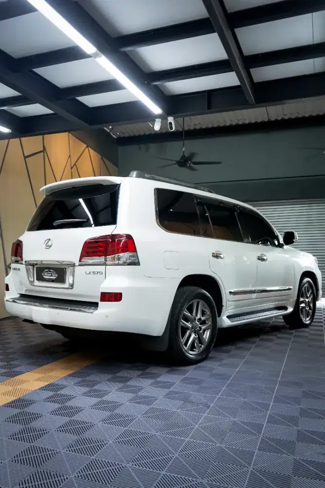 Lexus LX570 Luxury 2014 VIP Seats 2+2
