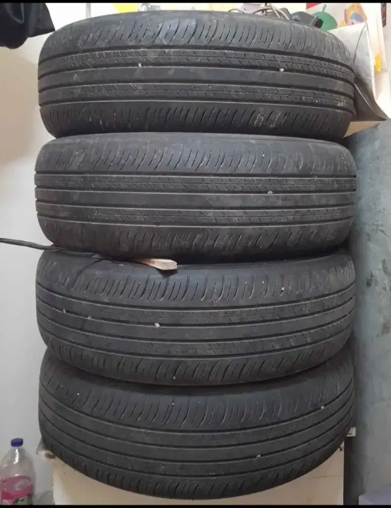 DUNLOP ENASAVE 215 60 R17