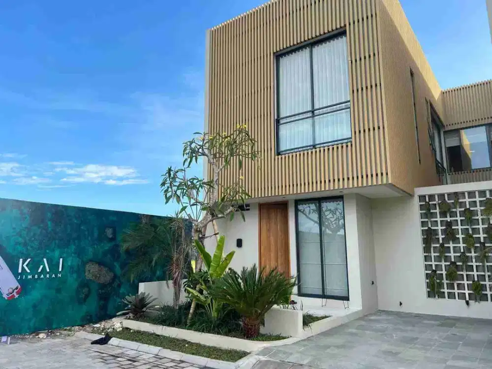 Vila komplek SHM 2 lantai strategis dekat pantai di Jimbaran