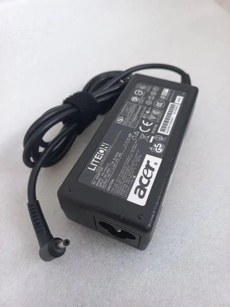 Adaptor Charger ORI Acer Aspire 3 A314 A315 Aspire 5 A514 A515 Swift 3