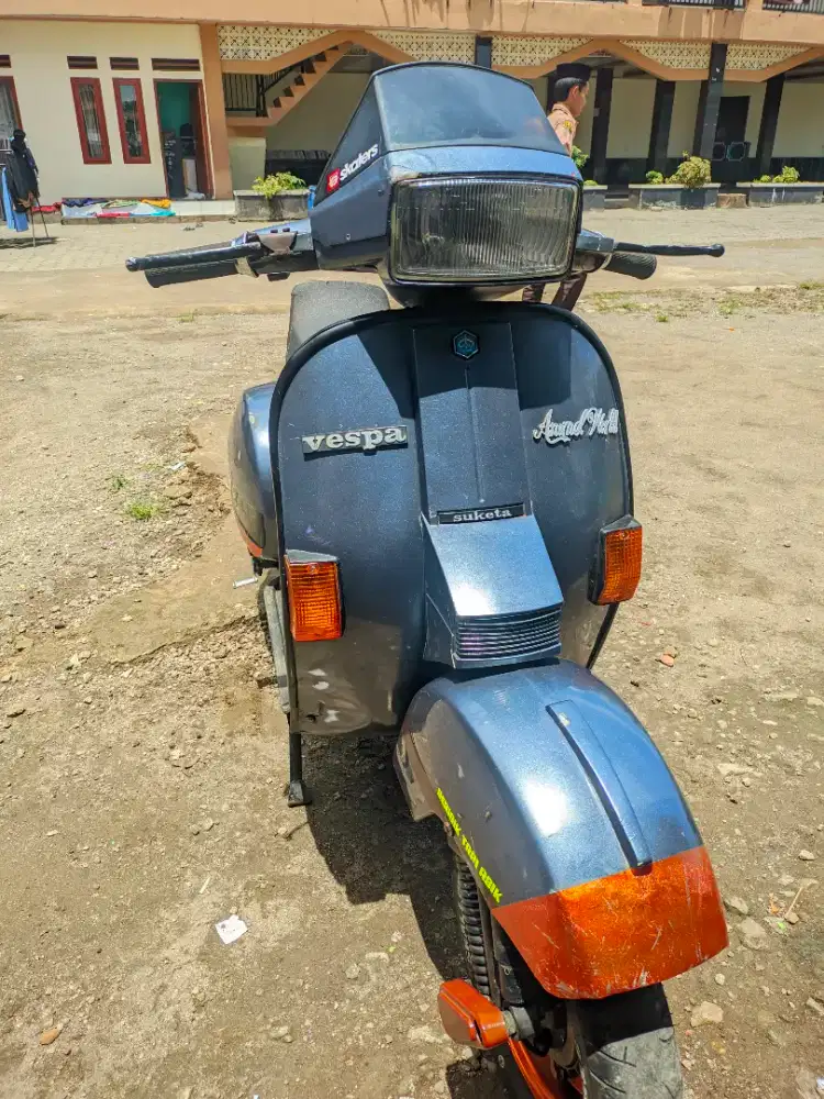 Vespa strada 150