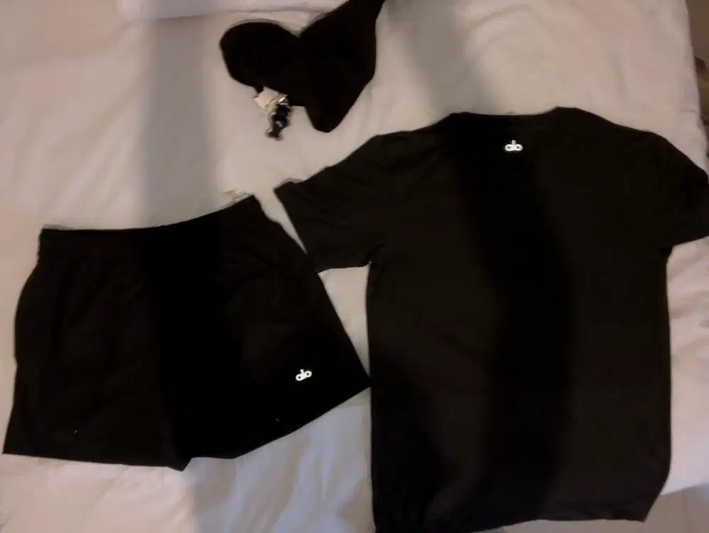 Baju Alo Yoga 5 Adapt Running One set Brown