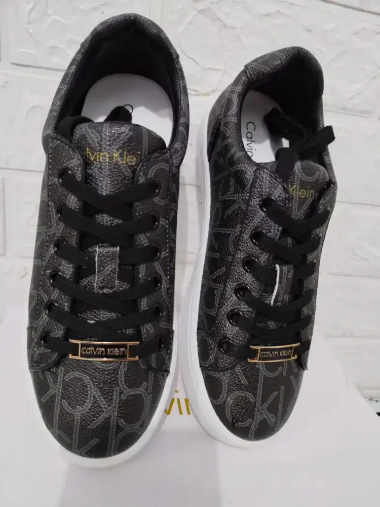 Sepatu Original Calvin Klein