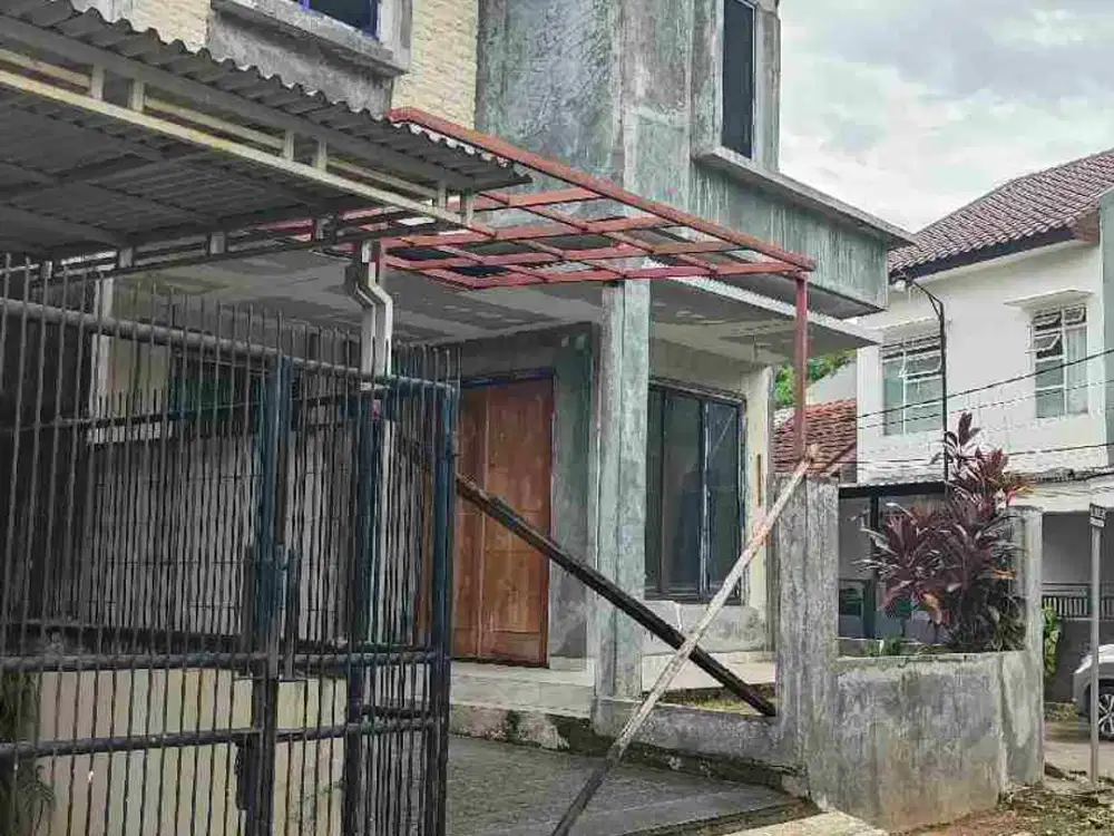 Jual cepat rumah setengah jadi di lokasi yang strategis
