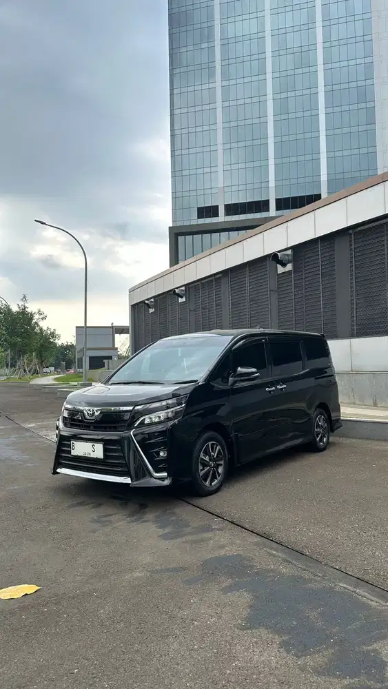 Toyota Voxy 2018 Bensin