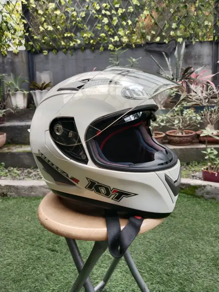 Helm KYT VENDETTA 2 Solid White Size L