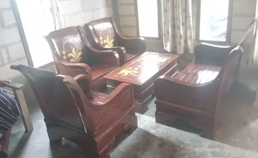 Kursi tamu minimalis ukir jati Jepara