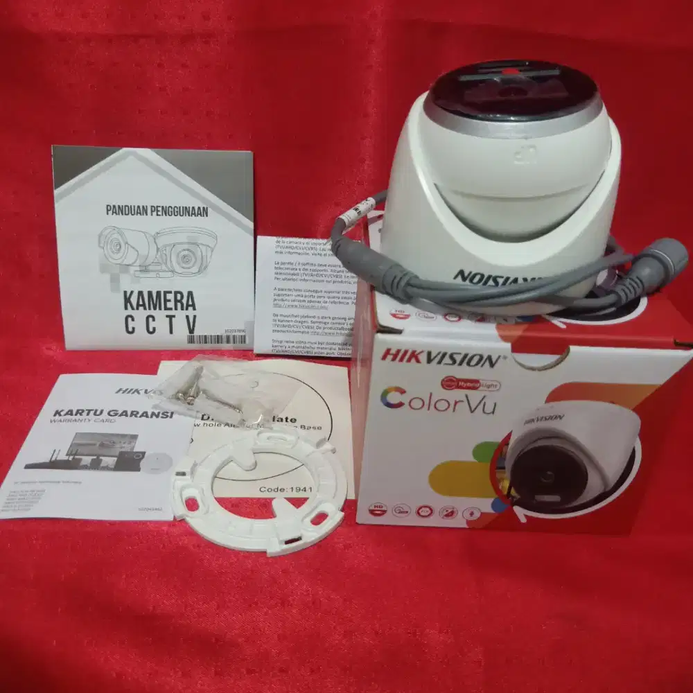 Hikvision DS-2CE70DF0T-LPFS Kamera CCTV Indoor 2MP ColorVu