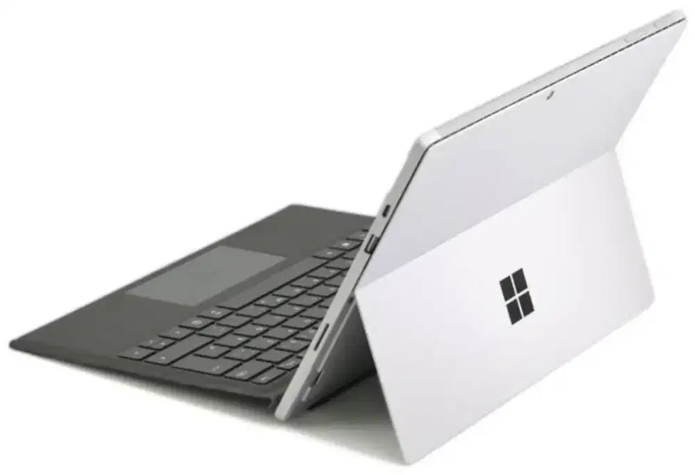 Laptop M surface i5 Gen6 8/256 ssd mulus