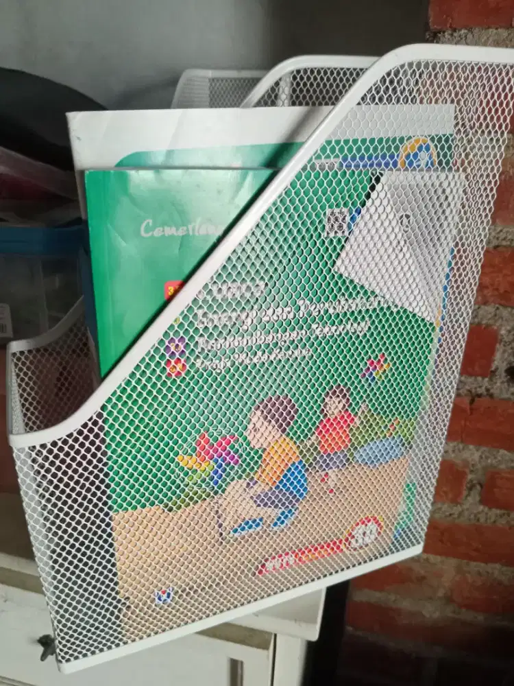 Rak penyimpanan buku