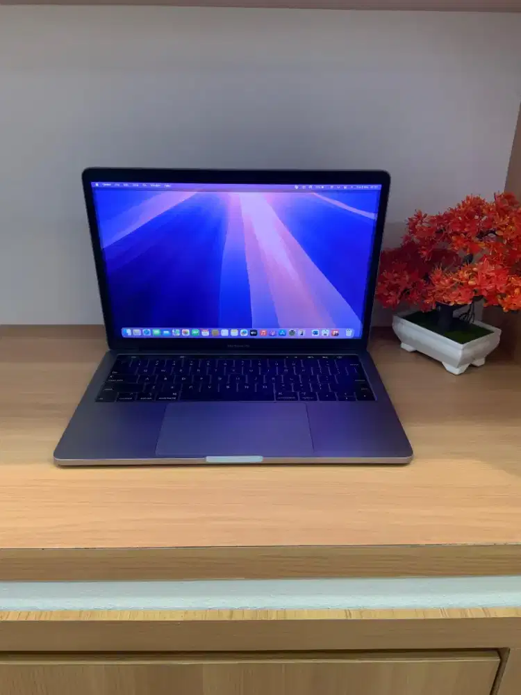 Macbook pro 2018 i5 16gb 512gb mulus lus