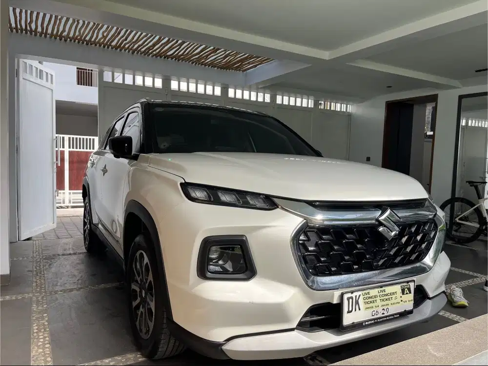 Suzuki Grand Vitara Hybrid 2024