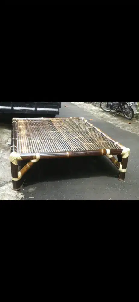 Bale Lesehan Ikat Rotan