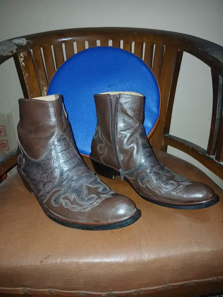 Di jual sepatu ankle boots merek marelli asli warna coklat