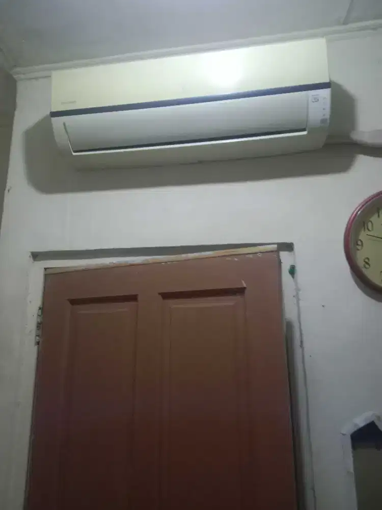 Jual AC sharp 1 pk in, out 1/2 pk