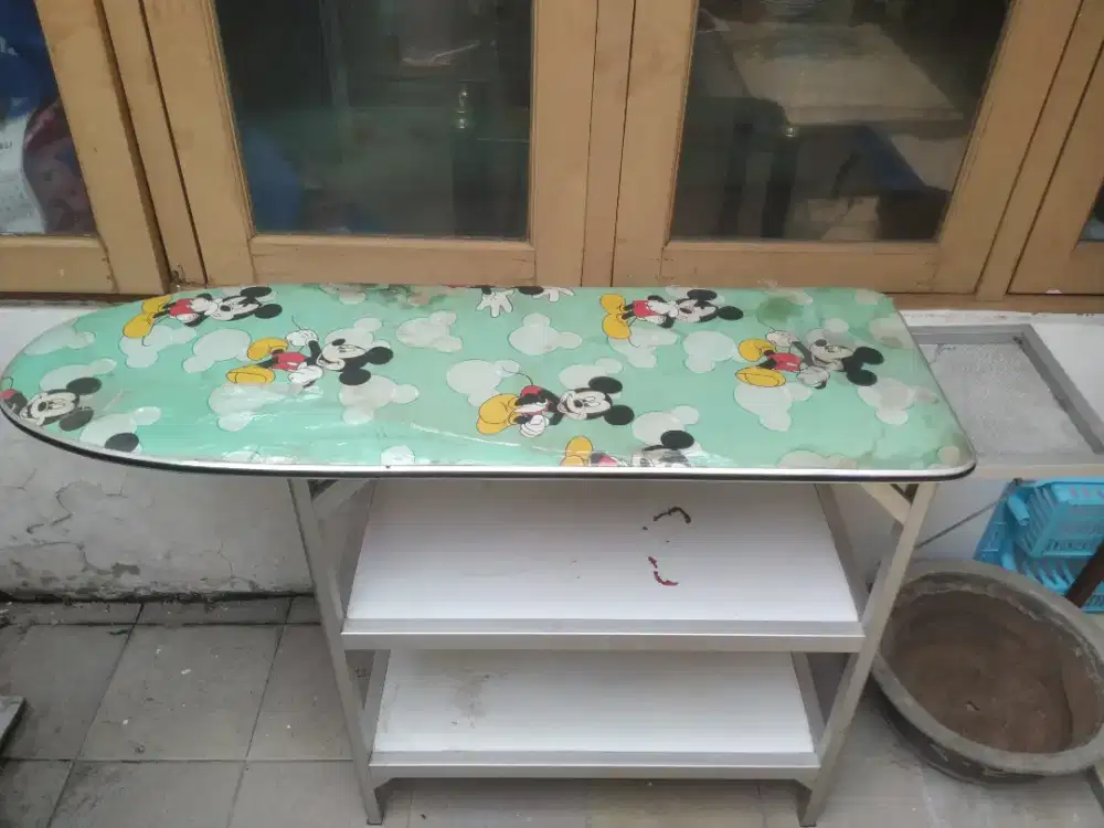 Meja Strika aluminium di Surabaya